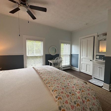 The Belvedere B&B Charlevoix Esterno foto